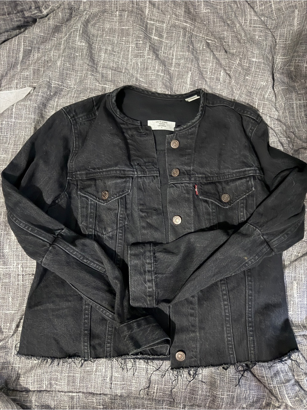 UNIQUE COLARLESS DENIM JACKET